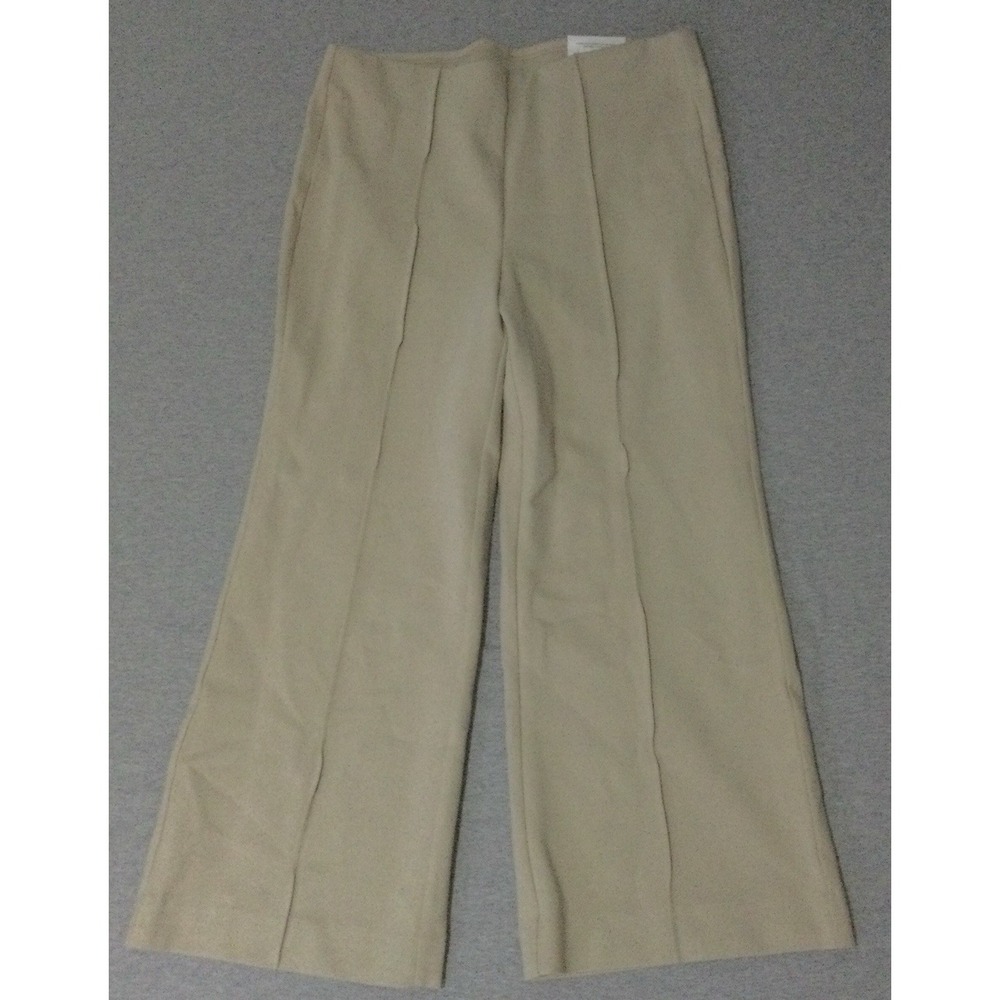 Chico's Slimming Juliet cropped flare Sz 10 Tan Pull On Stretch L 36.5" NWT
